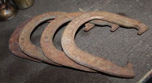 lot 74 image: Vintage Throwing Horseshoes
