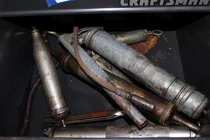 lot 58 image: Quantity of Grease Guns