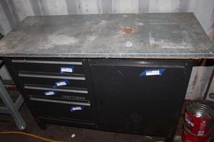 lot 53 image: Craftsman Tool chest  Worktable