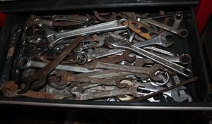 lot 42 image: Contents of 1 Drawer as shown