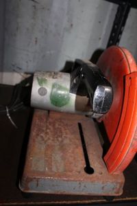 lot 82 image: Makita Portable 14 Cut-off