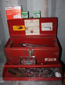 lot 90 image: Red Head Anchoring System with Loads and Pins