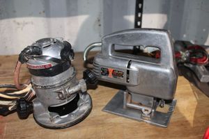 lot 131 image: Porter Cable Router and Sloan Ashland Jig Saw
