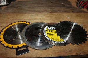 lot 136 image: Four Replacement Saw Blades