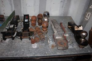 lot 185 image: Tow Balls, Hitches and other Towing Accessories as shown