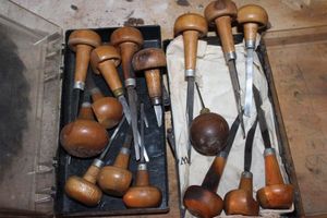 lot 172 image: Quantity of Carver tools