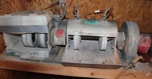 lot 177 image: Five Wheel Lapidary Grinder  Polisher