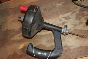 lot 246 image: Husky Drum Snake Auger