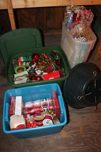 lot 268 image: Large Lot of Christmas deco and more