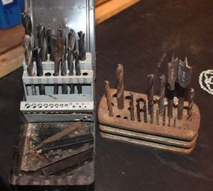 lot 323 image: Drill Bits