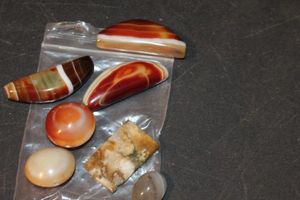 lot 296 image: Polished Agates and Stones