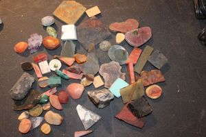 lot 299 image: Variety of natural minerals and agates