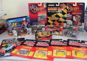 lot 55 image: Collectable nascar cars