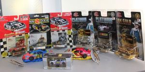 lot 88 image: Nascar Collectables