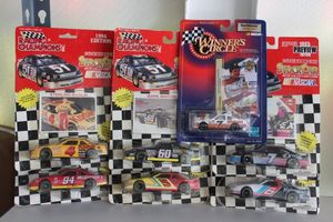 lot 85 image: Nascar Collectables
