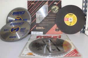 lot 108 image: Saw Blades 10, DeWalt Chop Saw Wheel