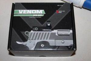lot 214 image: Venom Red Dot Gun Optics