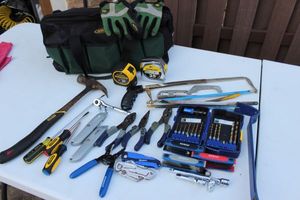lot 234 image: Tool bag and tools as shown