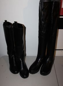 lot 246 image: Womens Knee and over knee boots