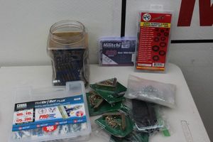 lot 277 image: Variety of Screw Bits and other Various Hardware