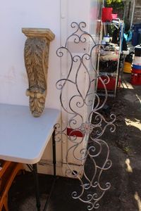 lot 314 image: Home dcor items