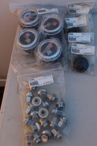 lot 351 image: Corvette parts, SIP, See PHotos