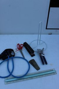 lot 365 image: Variety of things