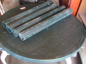 lot 58 image: outdoor green table plastic legs off but included