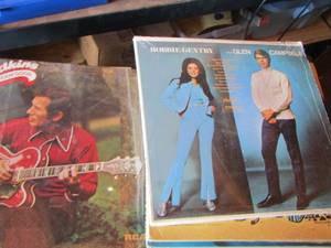 lot 94 image: Record lot  - CHET ATKINS, GLEN CAMPBELL, CHILDRENS GUIDE TO VERSES, EDDY ARNOLD, PIANO, PUFNSTUF, GLEN ILLER  PLUS  QTY 12