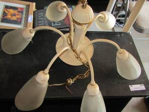 lot 114 image: 6 light kitchen or dining chandelier