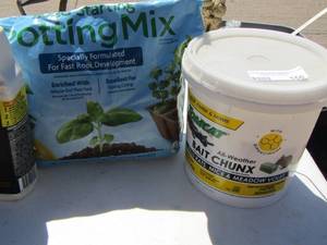 lot 156 image: outdoor potting soil- rat bait- miracle grow and more