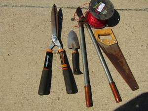 lot 163 image: garden and yard tools