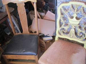 lot 212 image: 2 wooden chairs