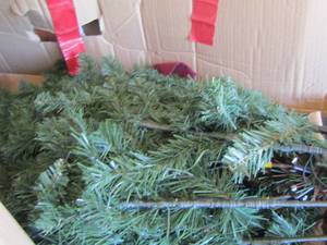 lot 222 image: 7.5 pre light Christmas tree