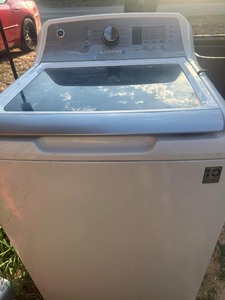 lot 270 image: G E WASHING MACHINE  MODEL GTW685BSL1WS  UNK WORKING CONDITION - OWNER SAYS THEY GOT IT 2-3 YEARS AGO AND UPGRADED
