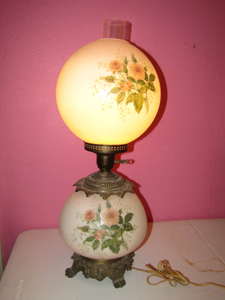 lot 103 image: Mid century lamp chimney style