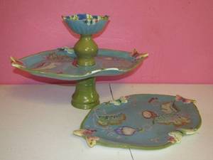 lot 105 image: Modern ceramic serving pieces platter and 3-tiered floral decor