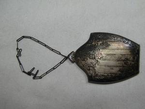 lot 118 image: Sterling silver antique Ladys makeup compact Circa 1900