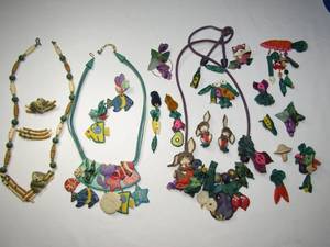 lot 150 image: Tigrele hand-made jewelry