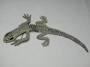lot 159 image: Unique articulating Rhinestone lizard brooch pin about 9 long