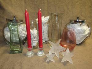 lot 198 image: Assorted vases, candles for Christmas