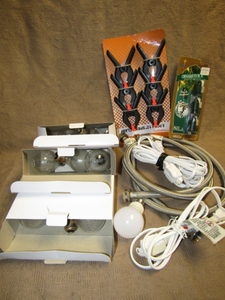 lot 409 image: Extension cord, clamps, light bulbs plus