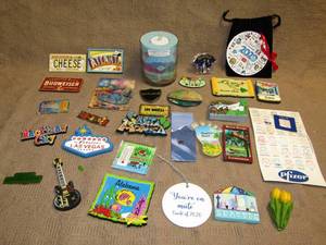 lot 206 image: Assorted fridge magnets