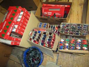 lot 252 image: Lg collection of Christmas lights with extra bulbs