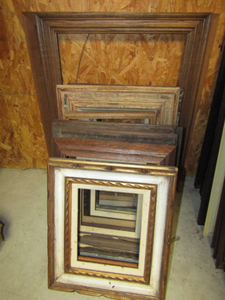 lot 262 image: Picture frames