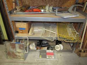 lot 290 image: Tile cutter and assorted tools