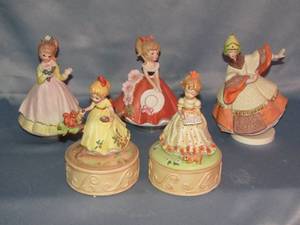 lot 328 image: Collection of Girl Ceramic music boxes