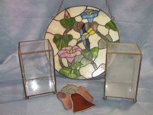 lot 350 image: Two glass display boxes and two stain glass sun-catchers