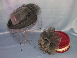 lot 359 image: Whittall & Shon and Bollman 100% wool felt hats
