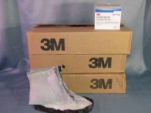 lot 367 image: N95 Particulate Files by 3M for Face MasksPair Rainboots size S 6-7